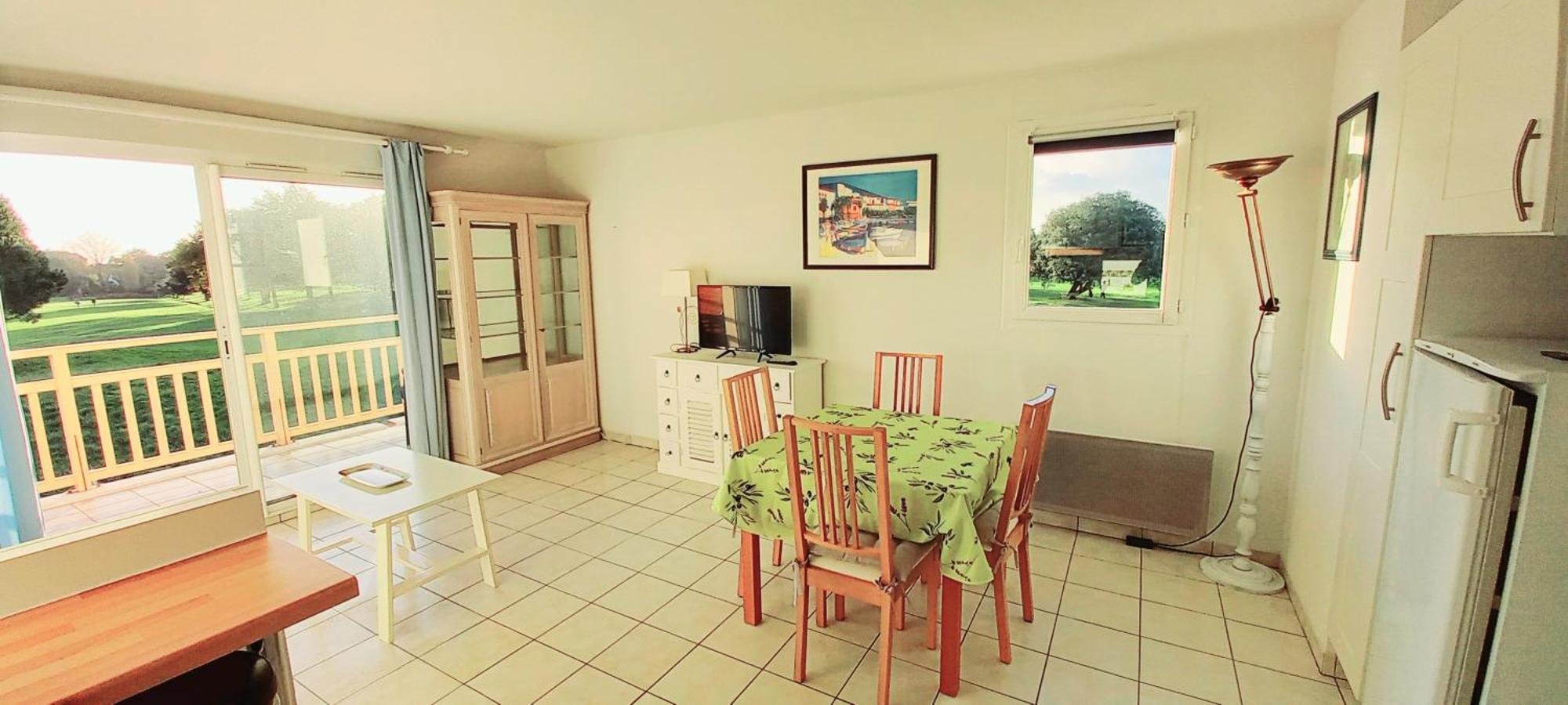 Apartment 3 Pieces Proche Commerces Et Golf