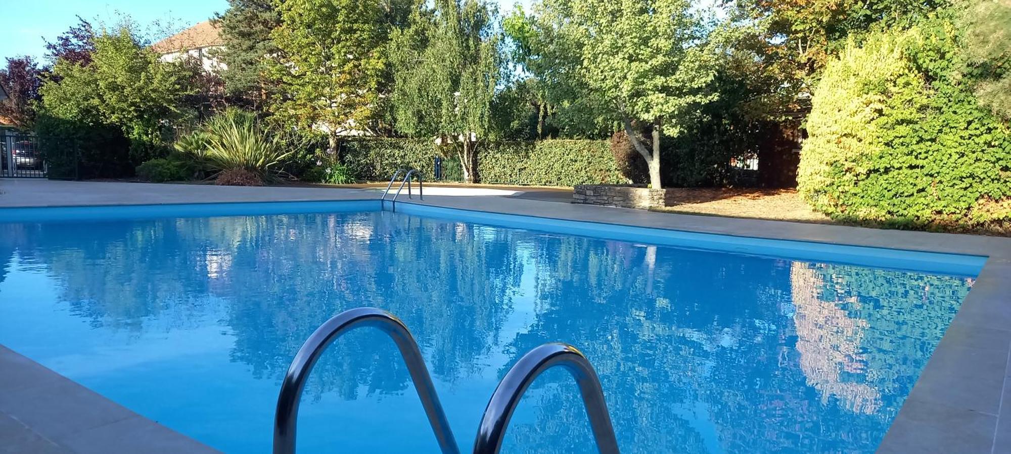 3 Pieces Proche Commerces Et Golf * Pornic